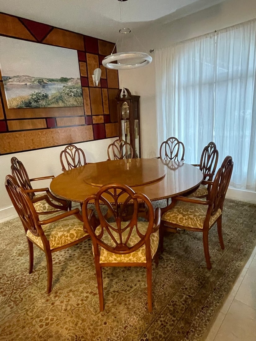 Luxury 9-Piece Set: Francesco Molon Queen Anne/Chippendale Style Dining Table & 8 Upholstered (1 of 4)