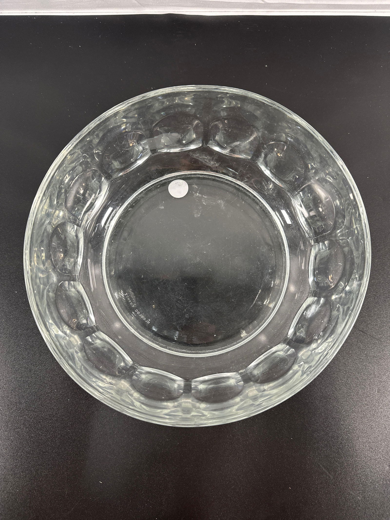 Vintage Arcorac France Clear Glass Bowl: This is a vintage clear glass bowl made by Arcorac, a well-known French glassware brand. The bowl features a classic pressed glass design with a scalloped pattern, giving it a timeless and elegant loo