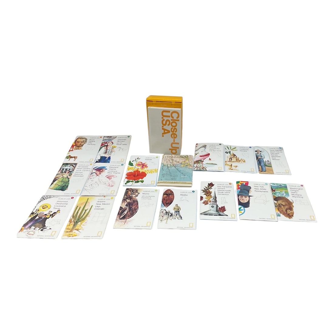 Close Up USA Educational Map Set with Storage Box - 2