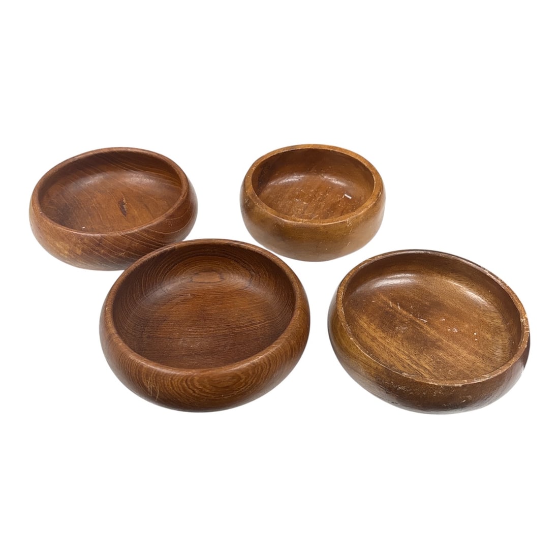 Vintage Mid-Century Modern Set of 4 Carved Wood Bowls (1 of 2)