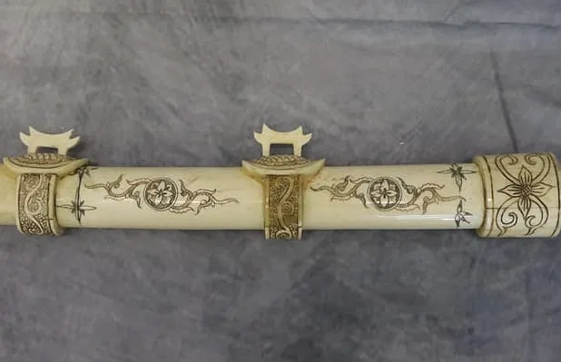 Oriental Bone Sword - 4