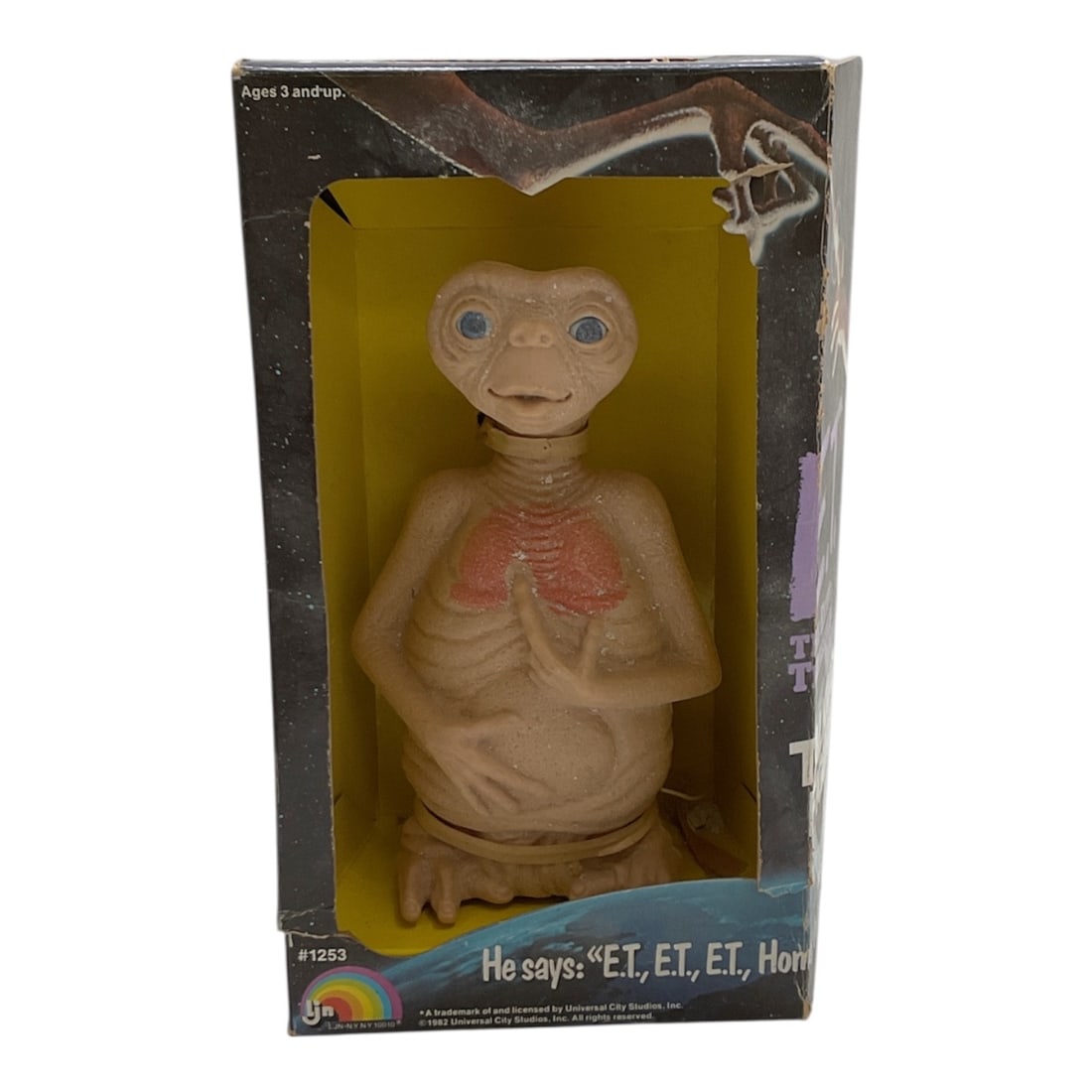 E.T. The Extra-Terrestrial Talking Figure in Box: E.T. The Extra-Terrestrial talking figure based on the iconic character from the 1982 Steven Spielberg film. The figure depicts E.T. with molded detailing and is designed to speak the famous line &ldq