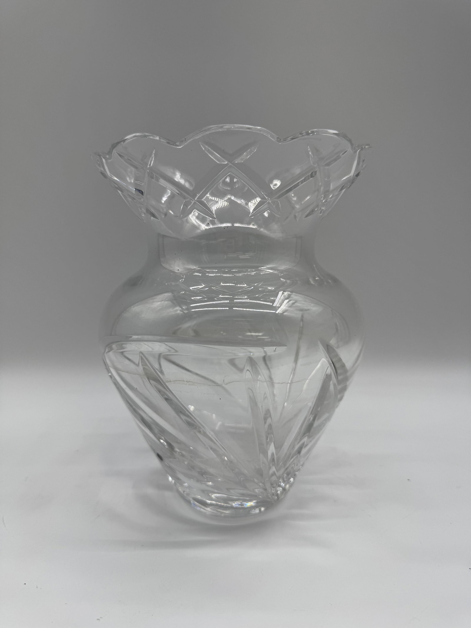Cut Crystal Glass Vase (1 of 3)