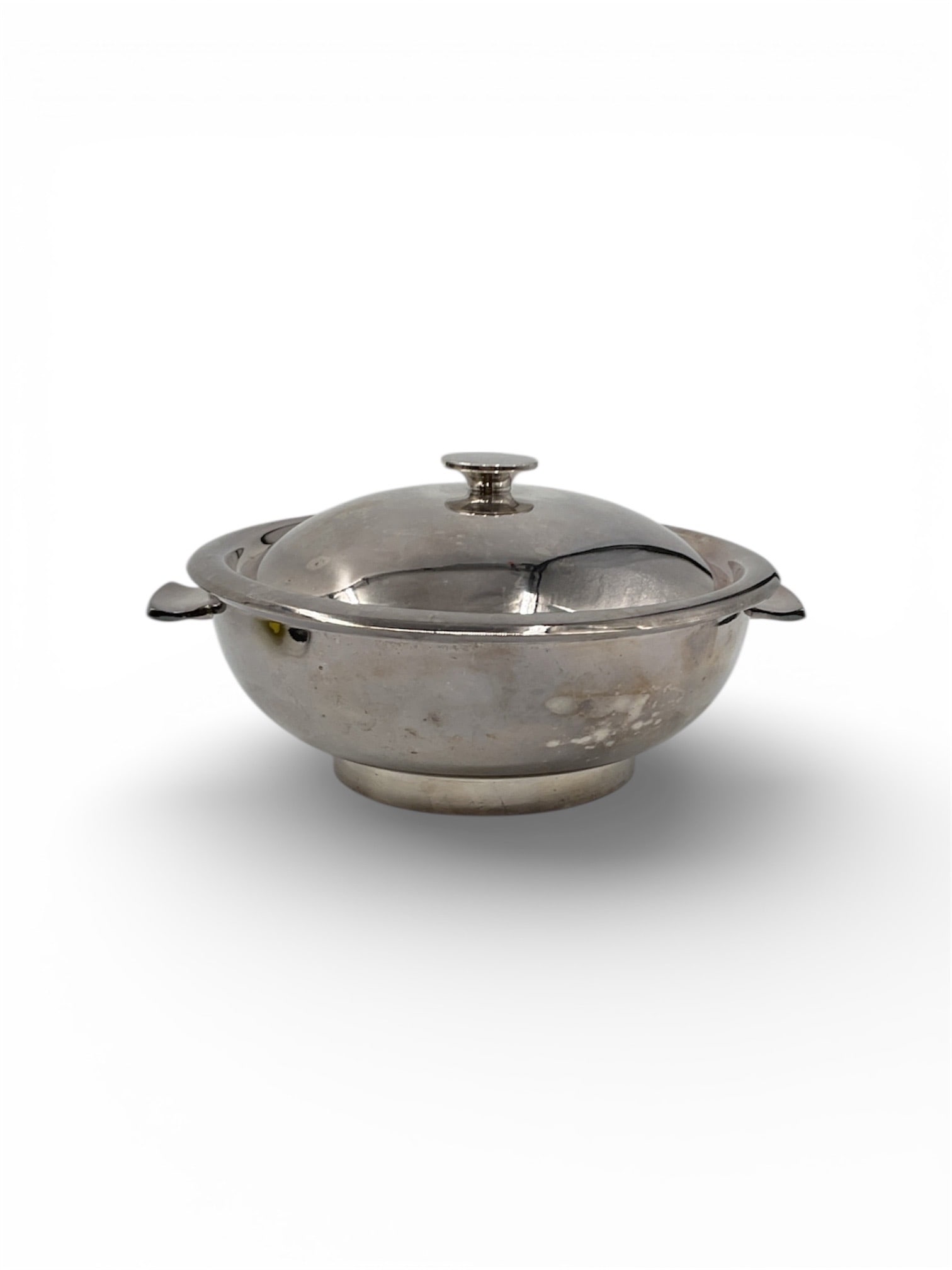 Reed and Barton Embassy Silver Plate Covered Vegetable Bowl (1 of 4)