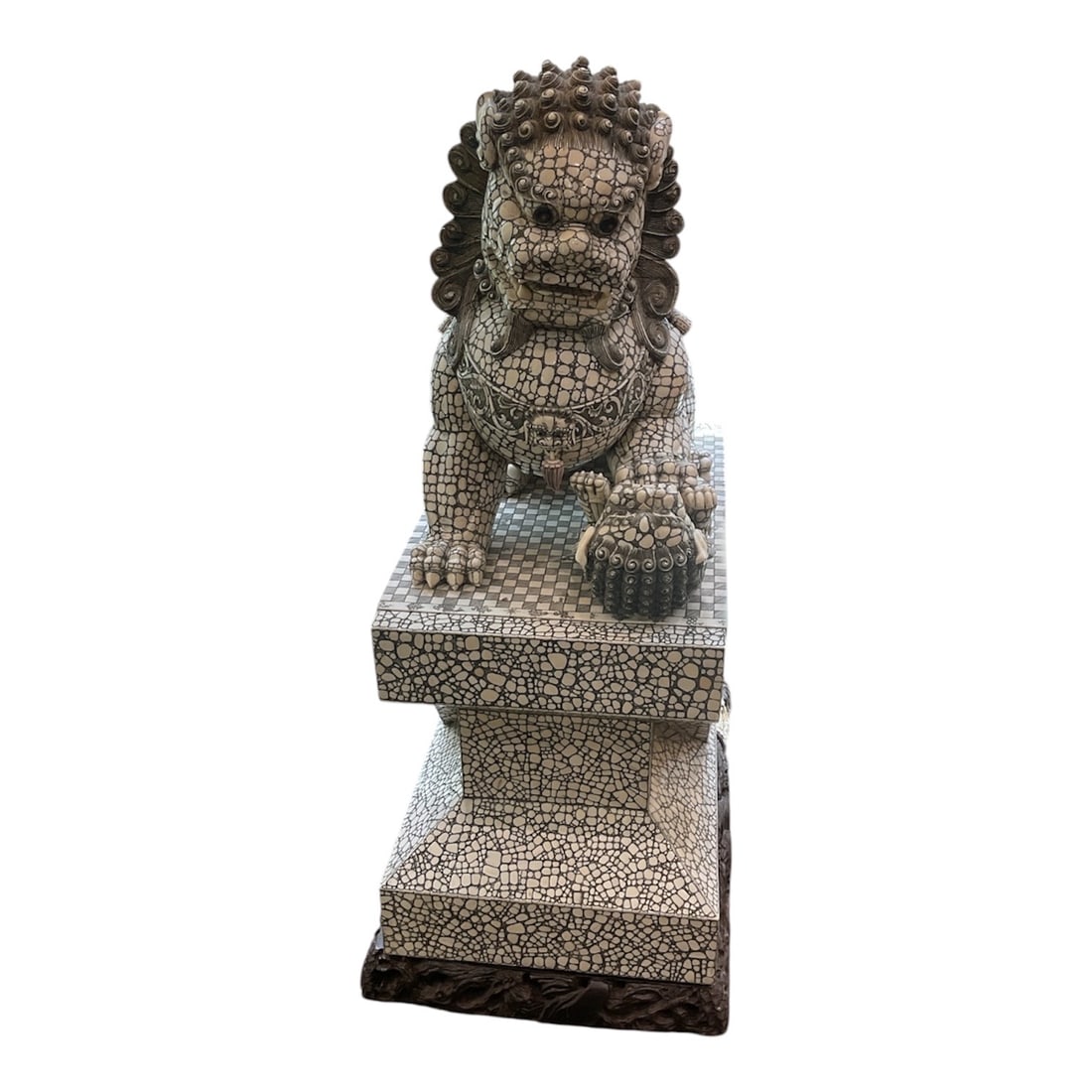 IC1337 - Pair of Asian Carved Foo Lions on Pedestal Bases (1 of 20)