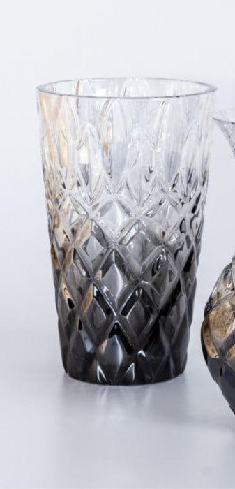 DIDI DD-114 Cono Medium Vase: This DIDI Cono Medium Crystal Vase features an exquisite hand-crafted high-quality lead Crystal design with brilliant and intricate cuts that shimmer in the light. The elegant decor Vase will further