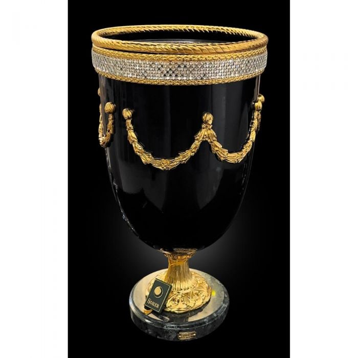 Soher Black Champagne Bucket: The most striking elements can be seen in the Black Champagne Bucket. Because of the quality guaranteed by the careful 24 carat gold plating, artistic hand chiseling, and bronze casting, Soher