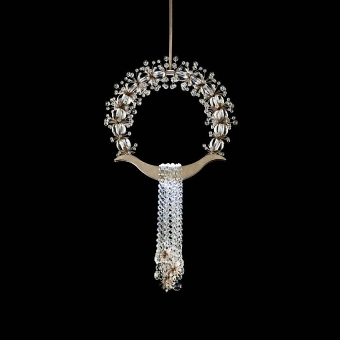 Schonbek Forever Laurel 18 Inch Mini Pendant: Interwoven Schonbek Radiance creates a sparkling garland. Crystallized flowers, colorful leaves, and shimmering threads. The Laurel Mini Pendant has a brilliant triumph of captivating colors.18"W x