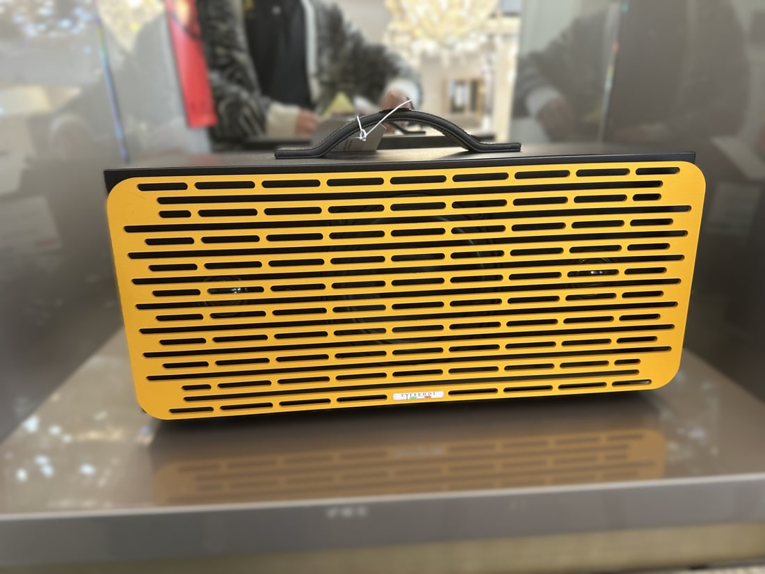 TYRSENOI TS-DUAL3- RETRO BLACK PORTAL SPEAKER (1 of 2)