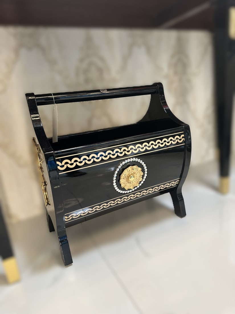 Swarovski Magazine Rack: The Luxury Swarovski Crystal Magazine Rack is a sophisticated accent piece that effortlessly combines functionality with timeless elegance. Finished in a rich high-gloss black lacquer, the magazine ra