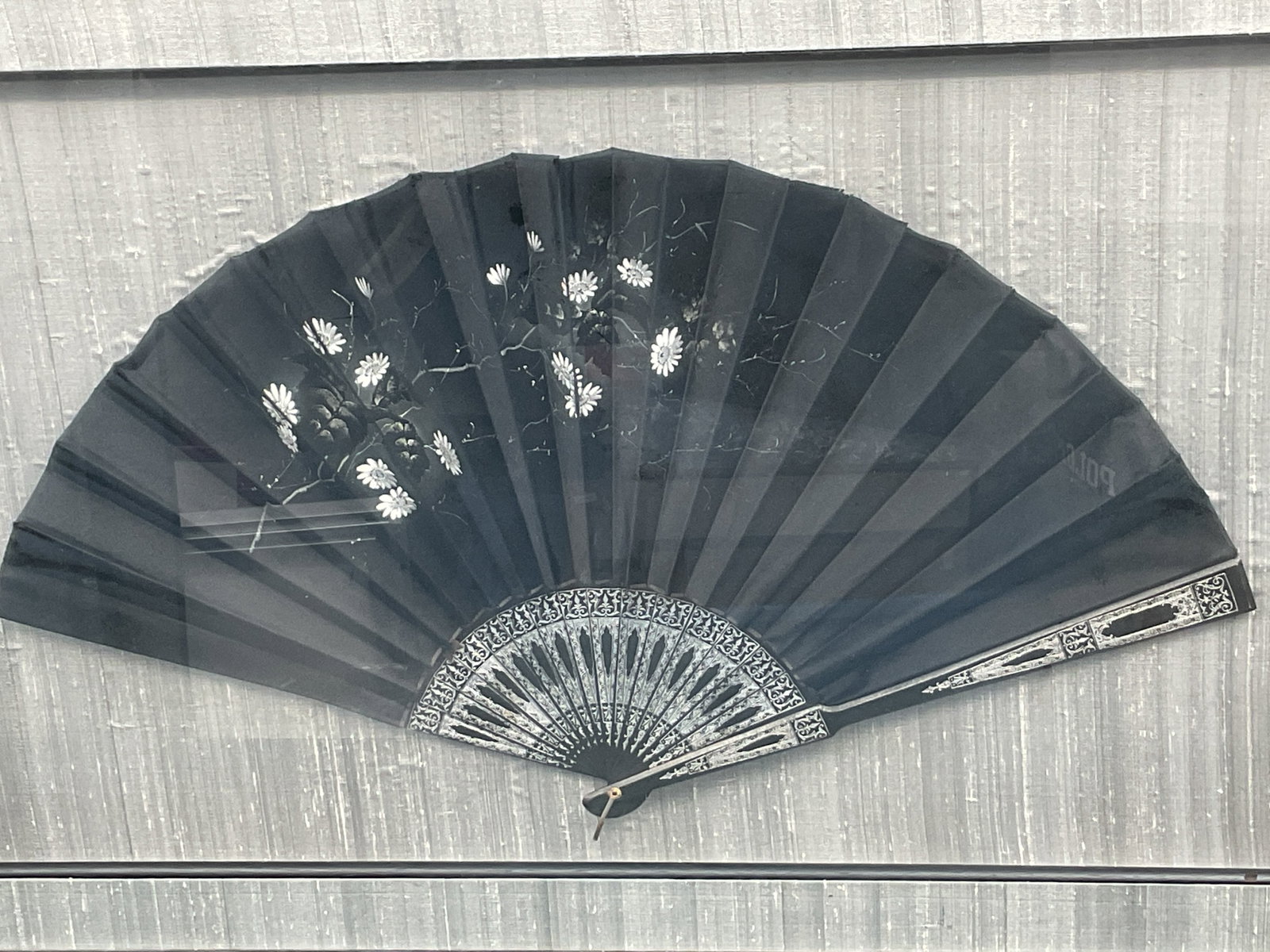 Framed fan - 2