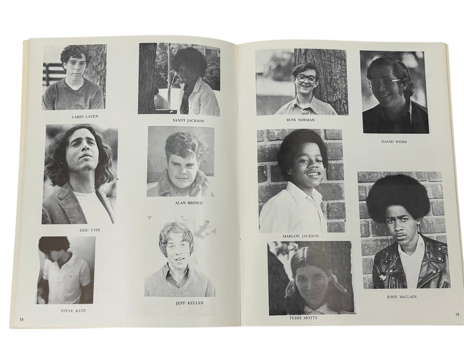 MIchael Jackson and Jackson 5 Year Book - 2