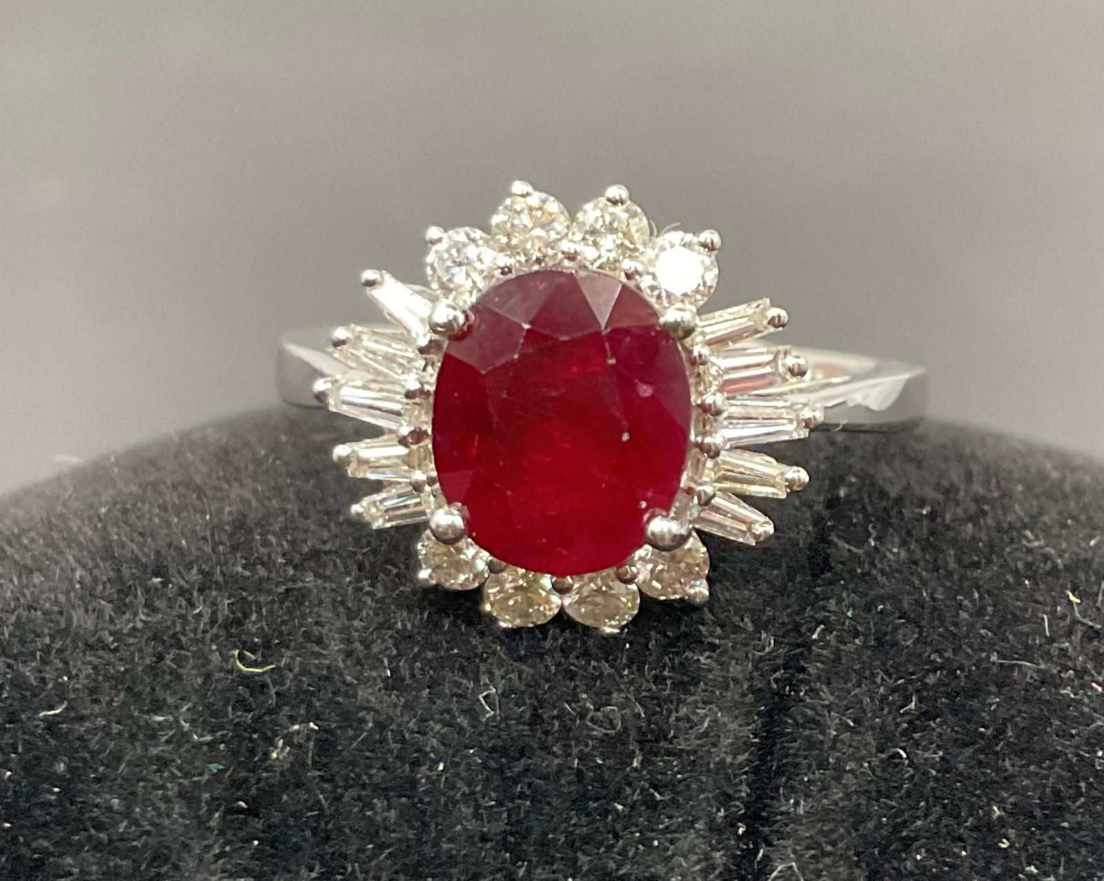 Oval Cut Ruby and Diamond Ring in Platinum - 2