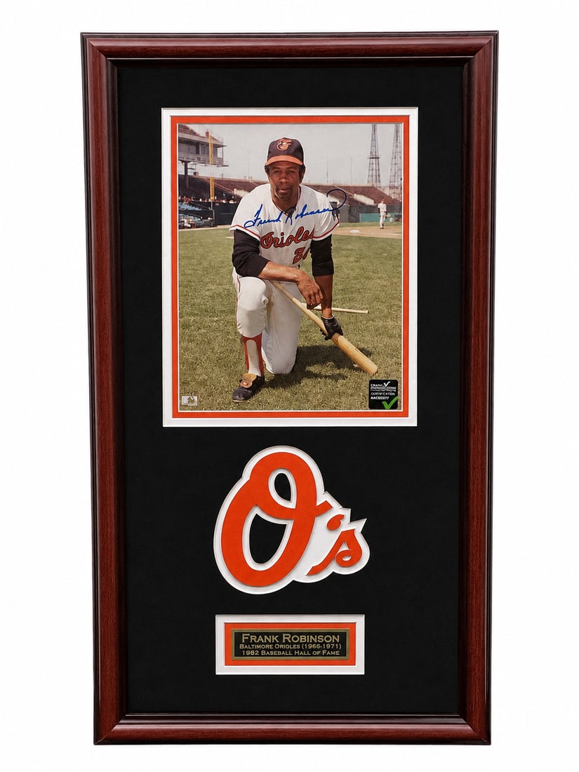 Frank Robinson Signed Baltimore Orioles Photograph with COA (1 of 5)