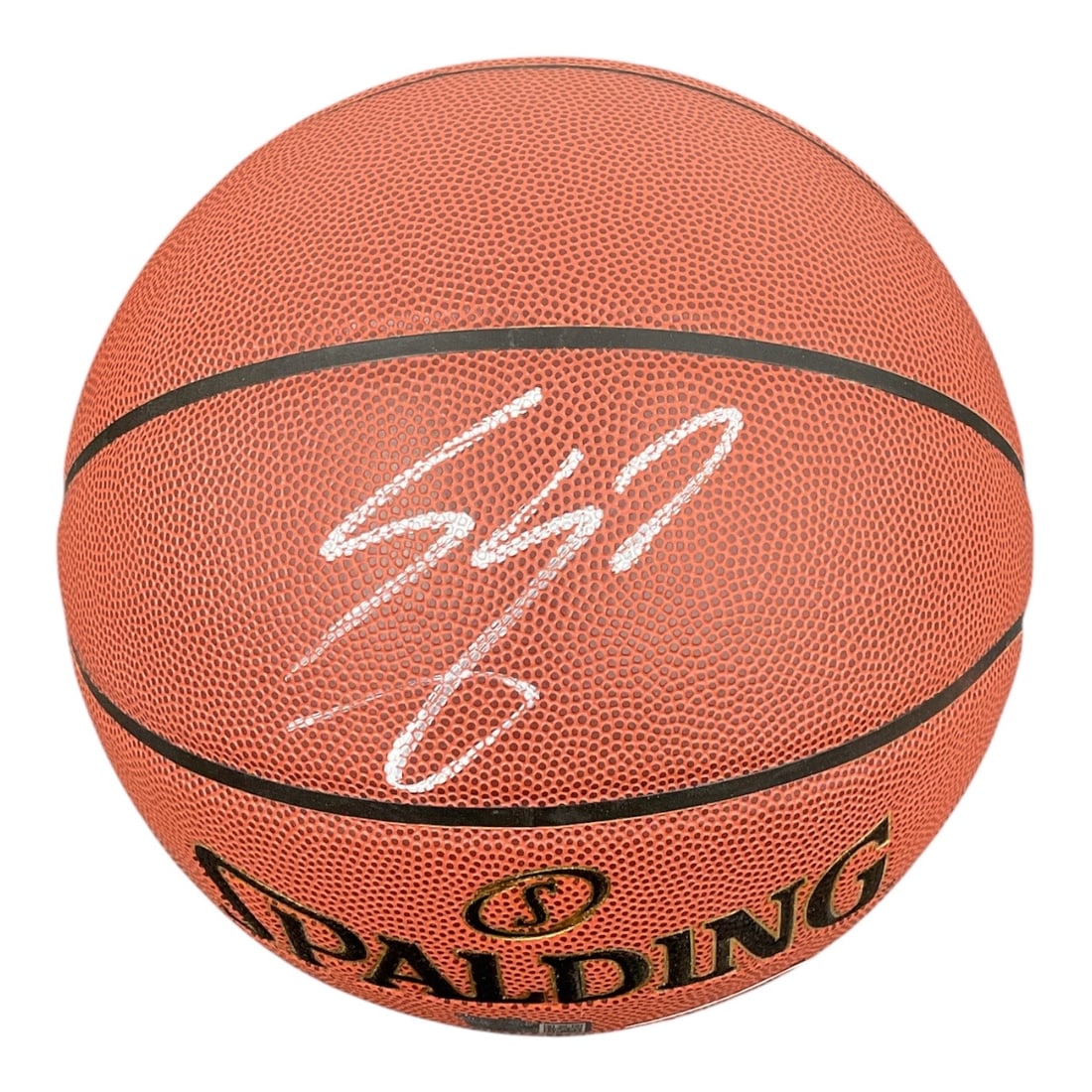 Shaquille O'Neal Signed Spalding Z/O Excel Basketball: Spalding Z/O Excel competitive all-surface basketball boldly signed by NBA Hall of Famer Shaquille O'Neal in silver marker. The autograph is prominently displayed on the front panel. An authentica