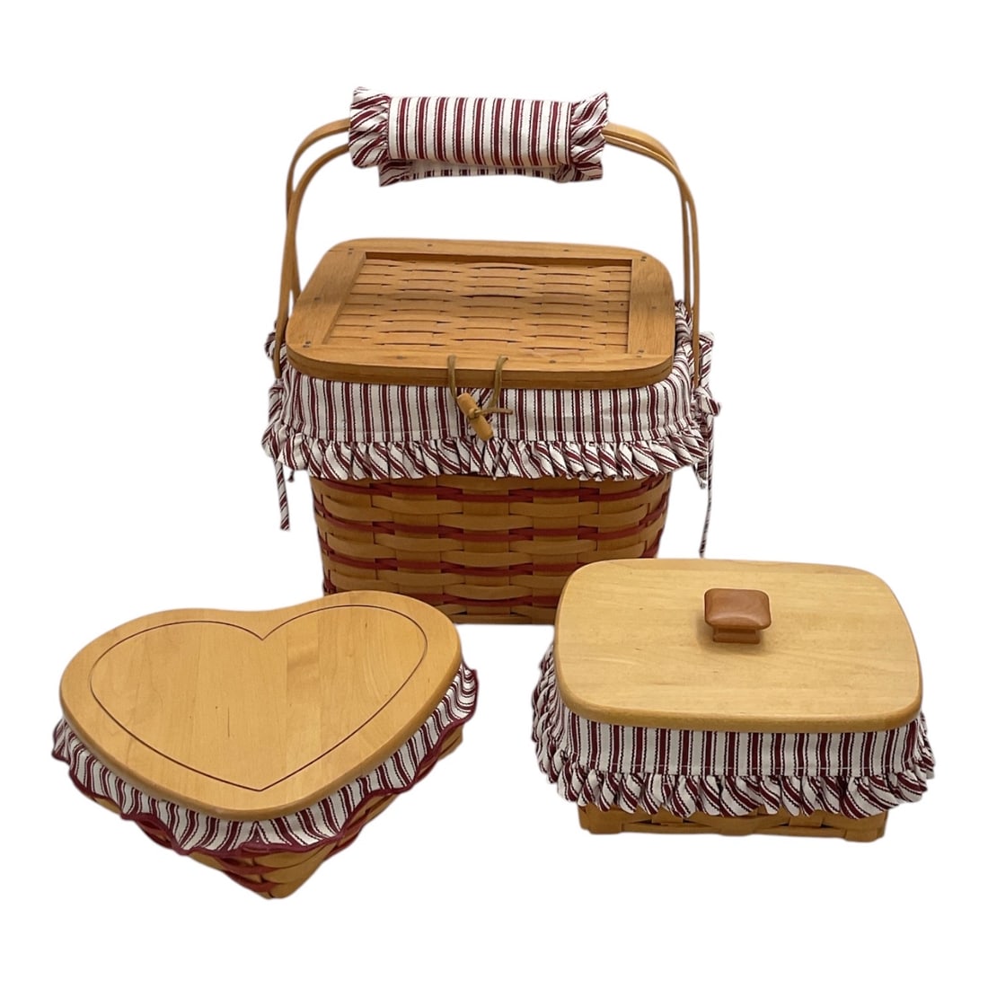 Set of Three Longaberger Baskets with Fabric Liners and Wood Lids (1 of 7)