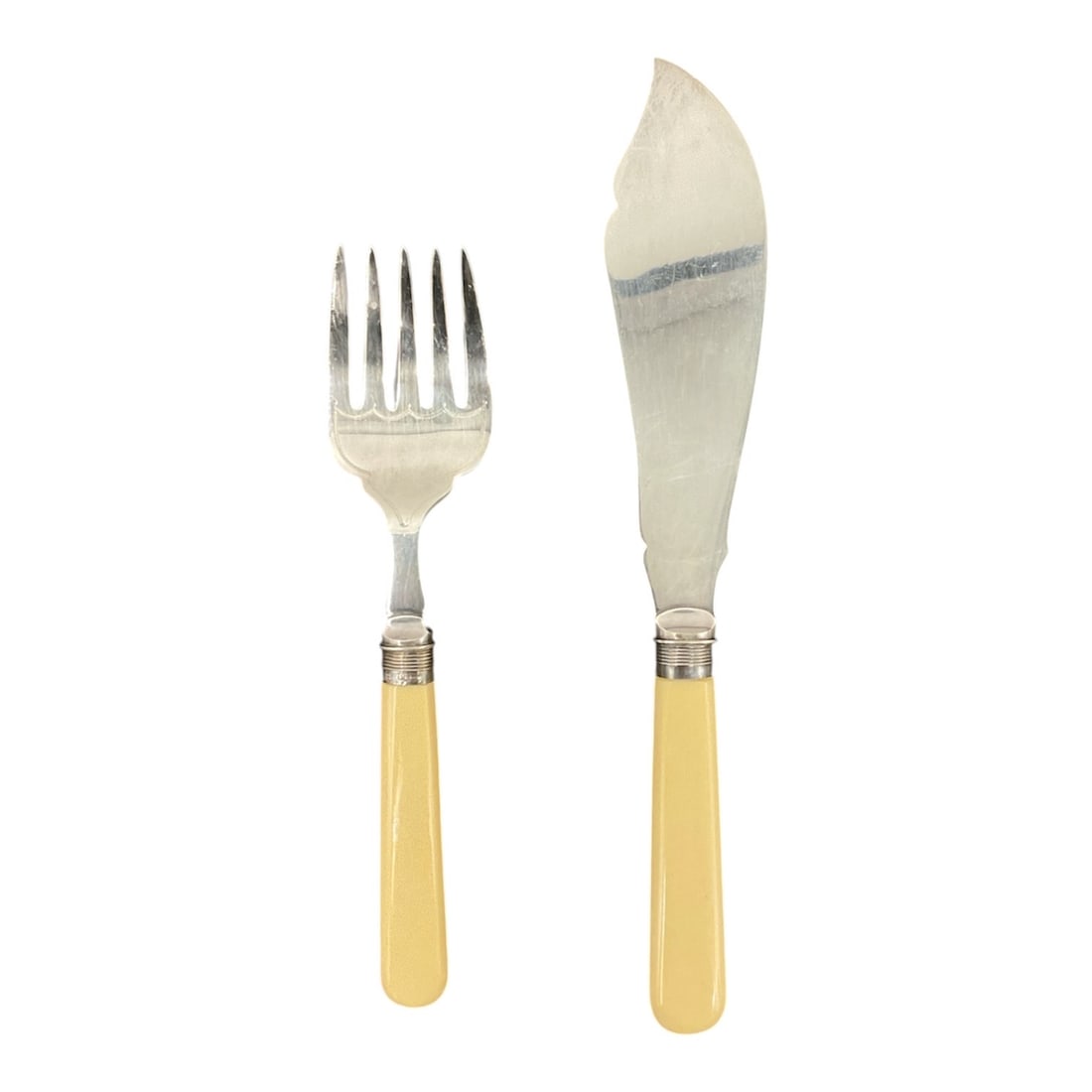 Antique Silver Plated English Sheffield Fish Flatware Set: An antique silver plated English fish flatware set including a fish knife and matching serving fork by Charles James Allen & Sidney Darwin of Sheffield, England. Circa 1893, the set features 