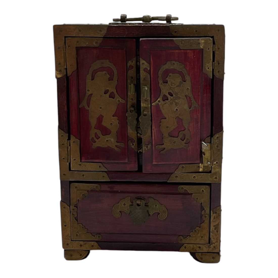 Vintage Chinese Rosewood & Brass Jewelry Box: Vintage Chinese rosewood jewelry box dating from the mid-to-late 20th century, featuring brass hardware and decorative trim. The rectangular form is crafted in richly toned rosewood with fitted lid an