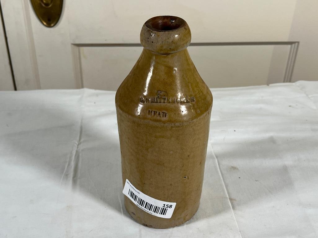 Whittemores Mead Stoneware Bottle (1 of 2)