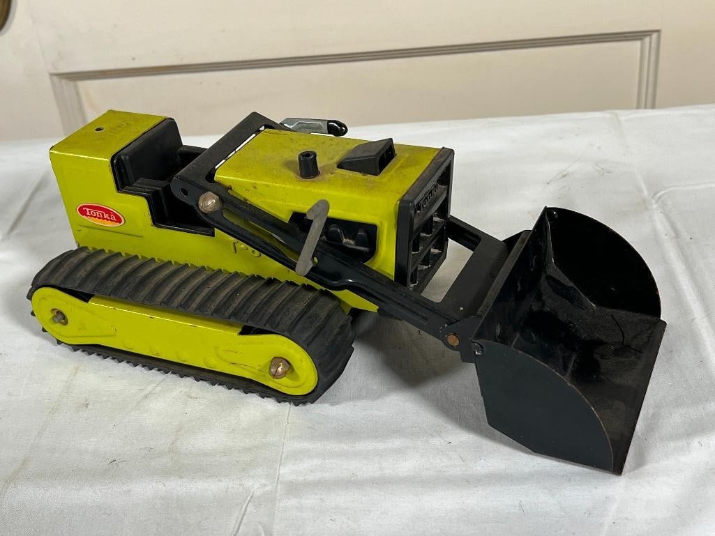 Tonka T-6 Dozer/Loader: Tonka T-6 Dozer/Loader