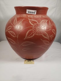 Sgraffito? Pottery Pot
