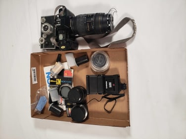 Box Lot - Vintage Cameras