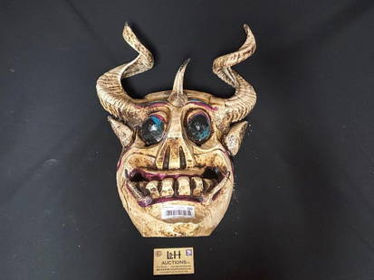Mexican Painted Wood Guerrero Mask: Mexican Painted Wood Guerrero Mask