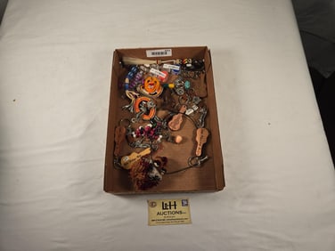 Tray Lot Miscellaneous Key Chains