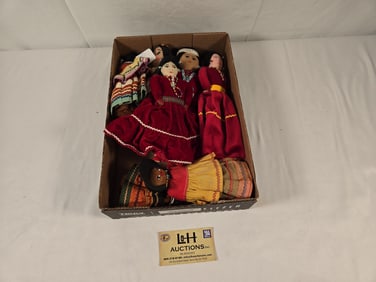 Lot 7 Dolls Including 3 Seminole #95
