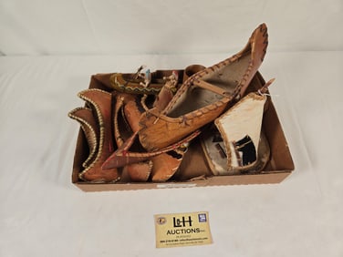 Lot Box of 11 Canoes & TeepeesÊ#92