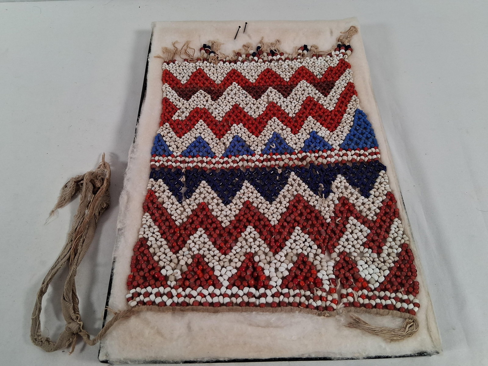 Southern california Chumash Mohave Indian beadwork 1870's: Southern California Chumash Mojave indians, 1870's beadwork, has 2 splits