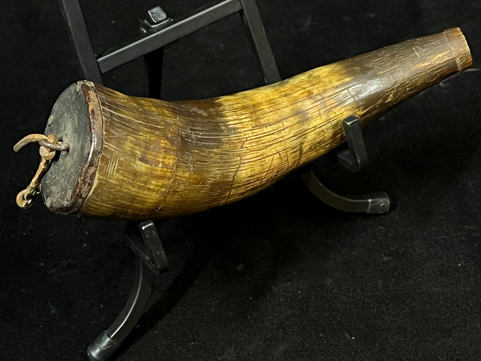 A Small Antique Natural Powder Flask of Natural Horn (1 of 7)