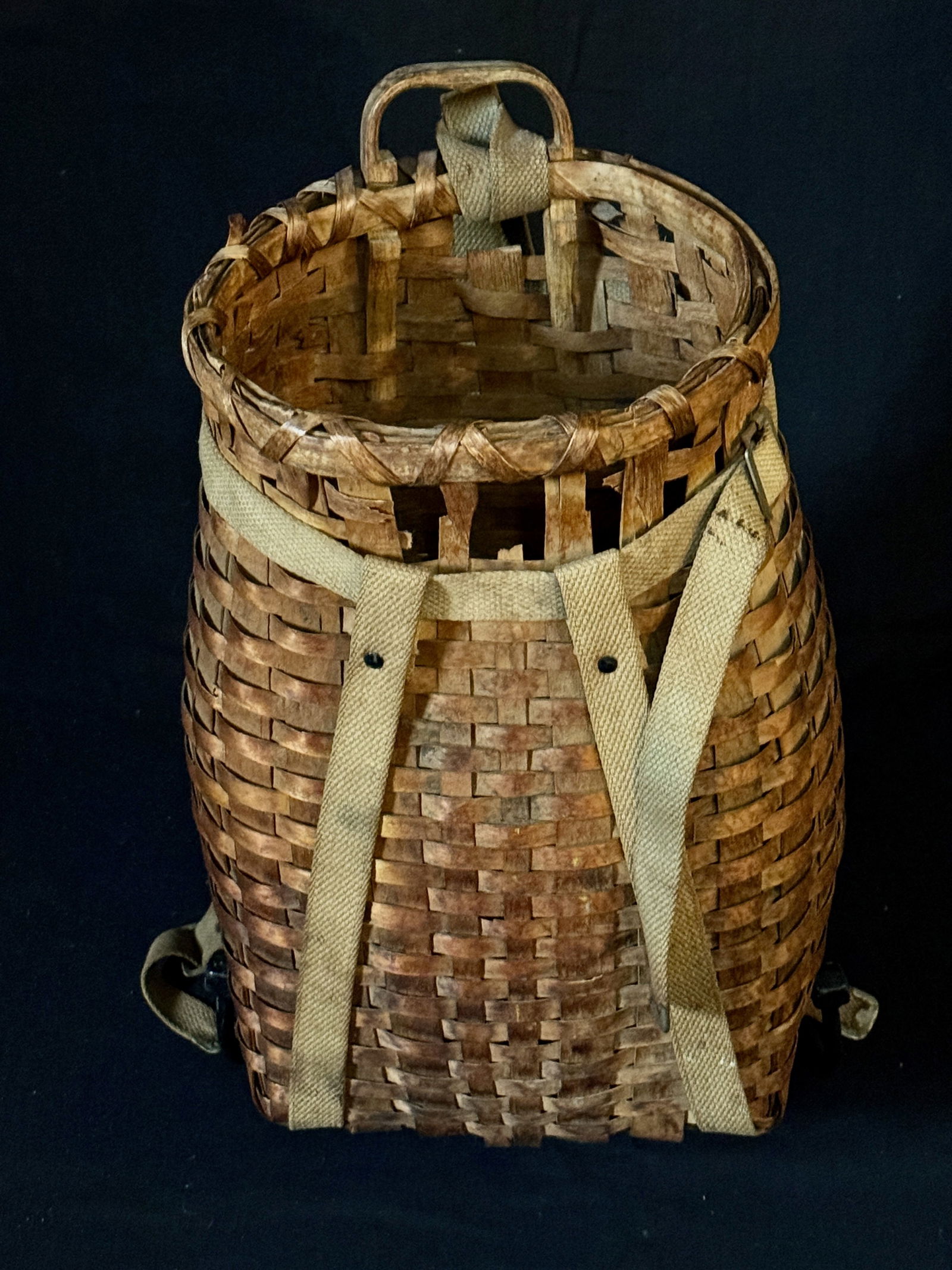 Vintage Adirondack Gathering Trapper Woven Reed Backpack Basket (1 of 5)