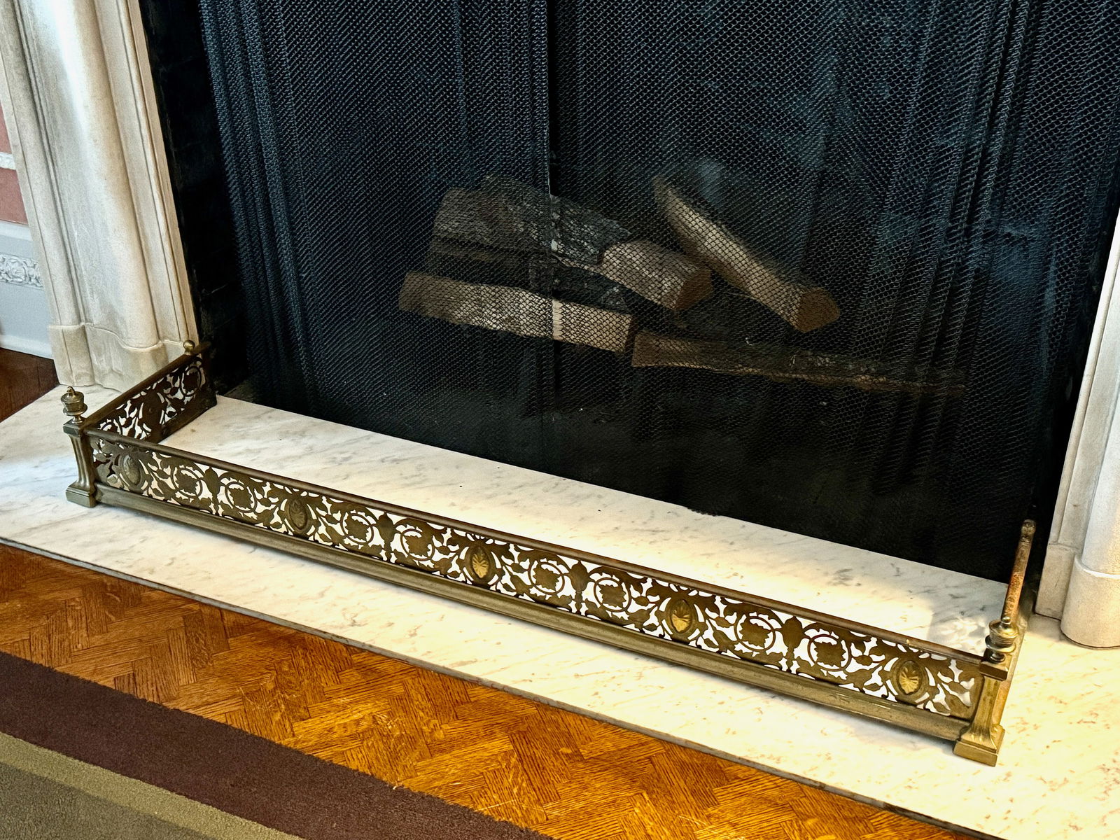 Early 20th C Brass Federal Style Fireplace Fender (1 of 5)