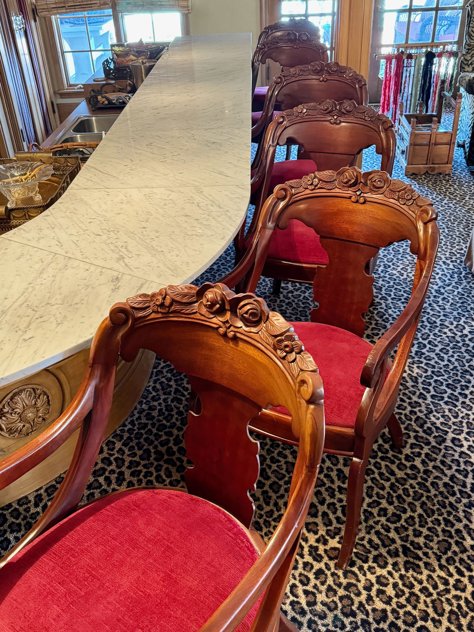 Set of 6 Antique style carved dining chairs w arms (1 of 7)