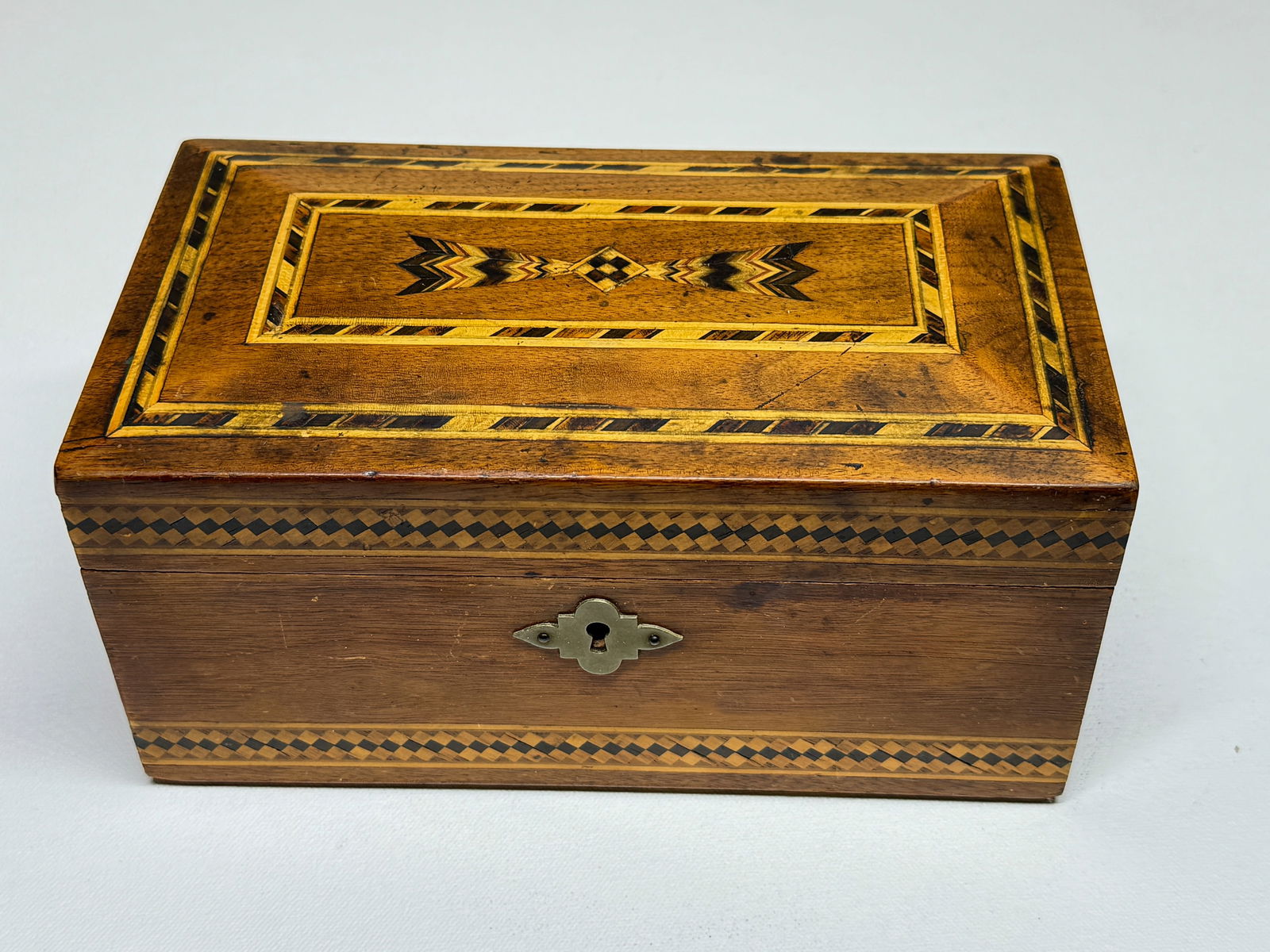 Lovely Wood Intricately Inlaid Tin Lined Box Humidor or Tea 8 (1 of 6)