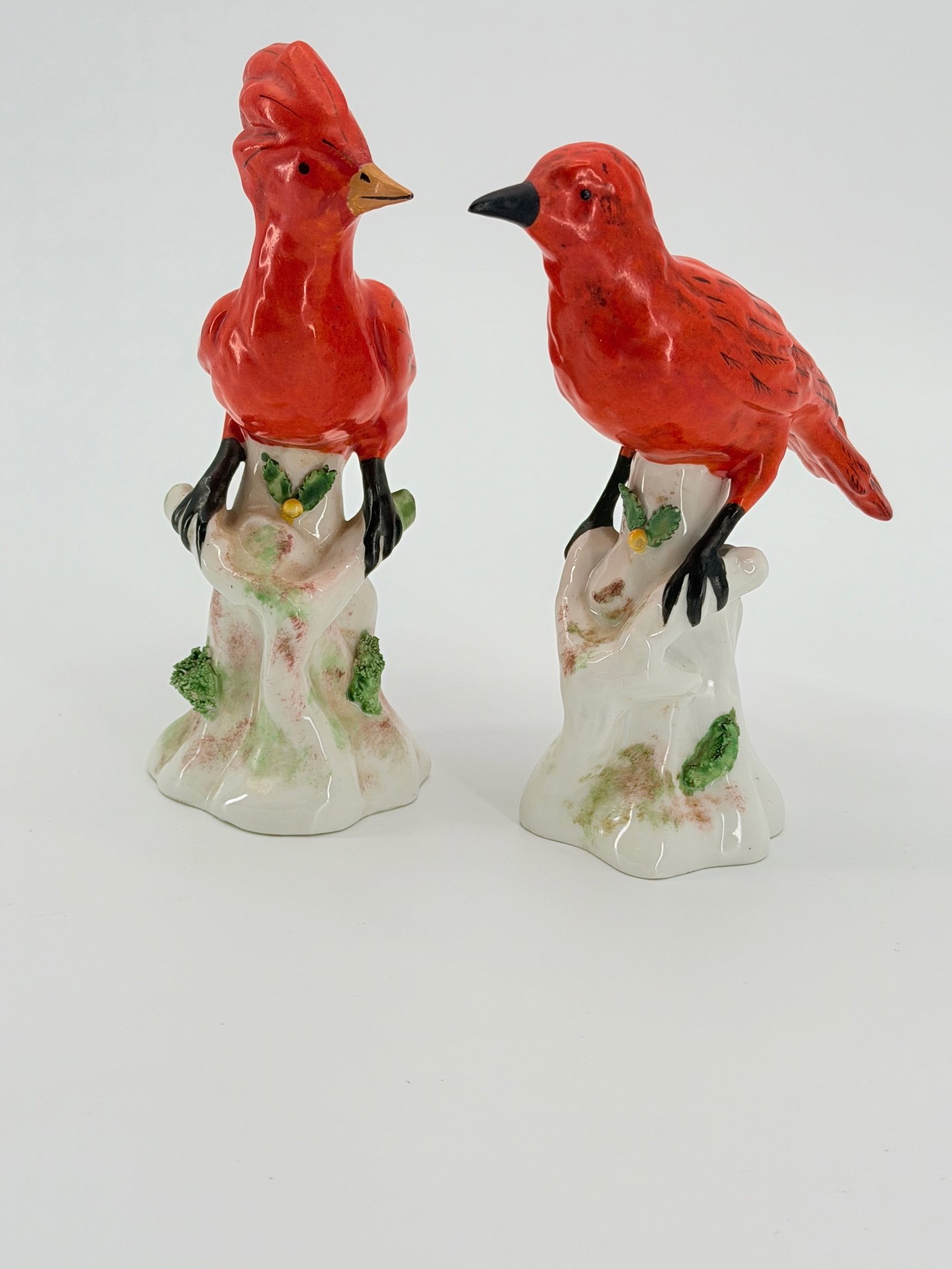 Porcelaine de Paris France Crested Bird Figurines: TITLE: Porcelaine de Paris France Crested Bird Figurines ATTRIBUTION: Porcelaine de Paris France MEDIUM: Hand Painted Porcelain crossed sword mark DIMENSIONS: 6.5 inches CIRCA: Mid 20th Century. DESCR