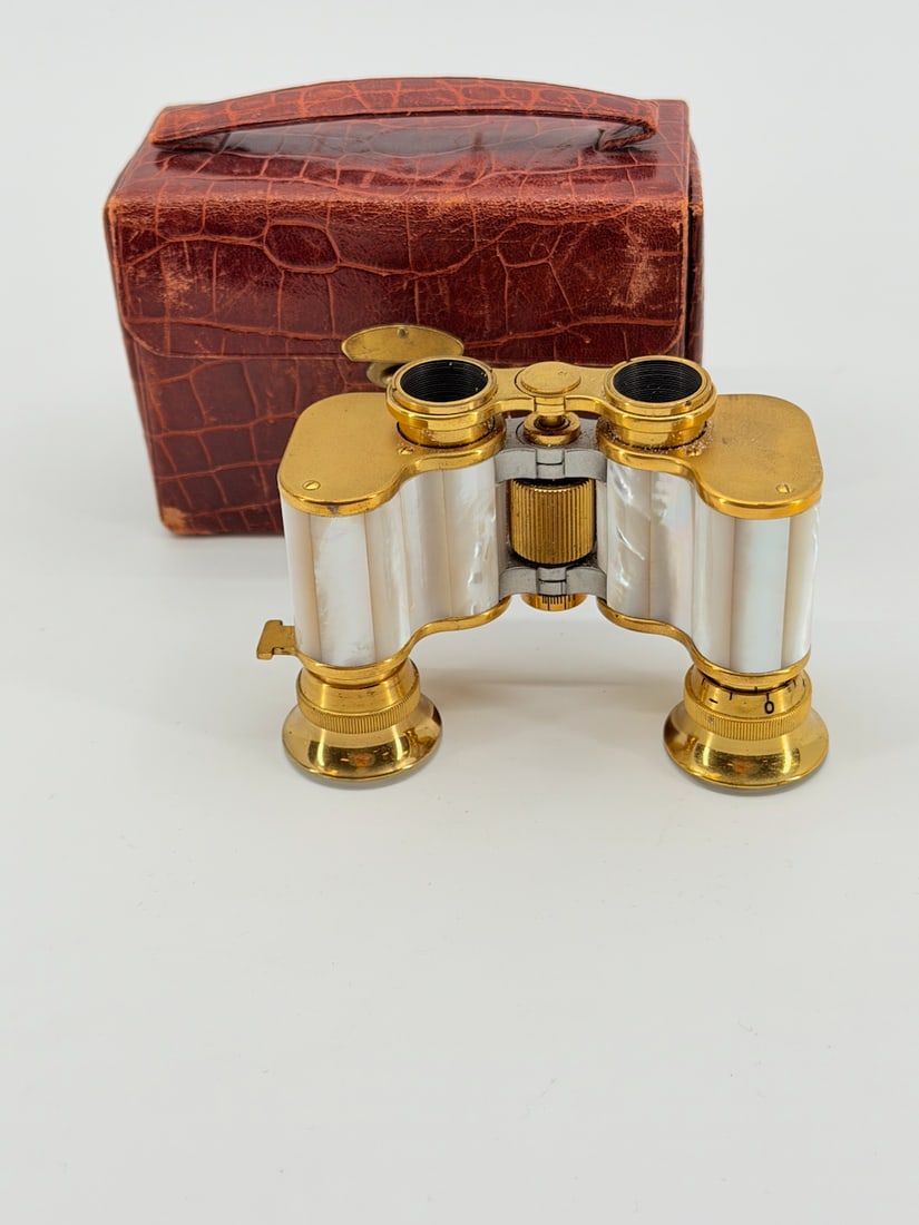 Carl Zeis Jena Teleater Opera Glasses with Mother of Pearl Frame (1 of 5)