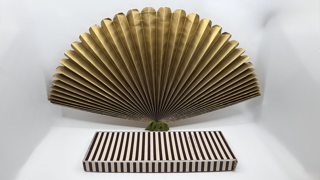 Henri Bendel, NYC Vintage Paper Fan at in Bendel Box (1 of 3)