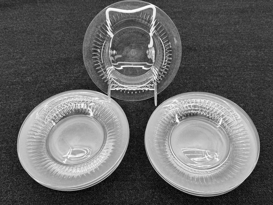 Rare Set of 7 Baccarat Renaissance Cut Clear Saucers or Dessert Plates (1 of 4)