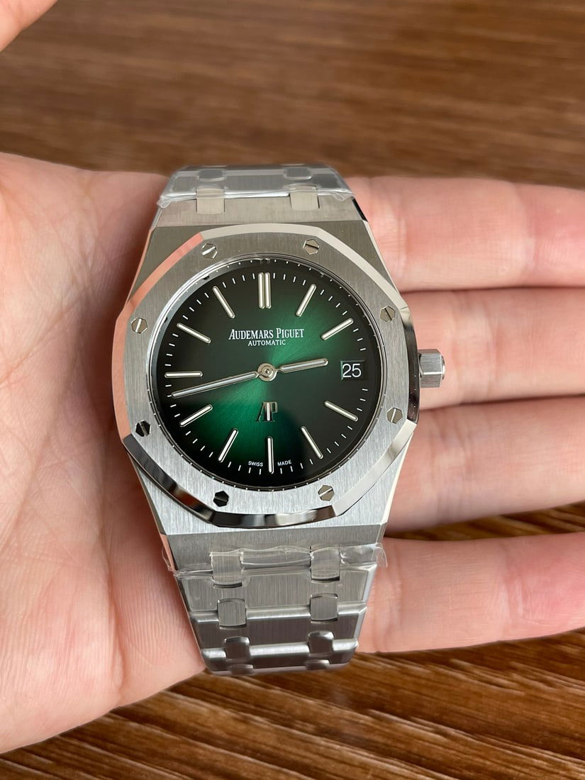 Audemars Piguet Watch With Original Packaging Box And Paper (1 of 9)