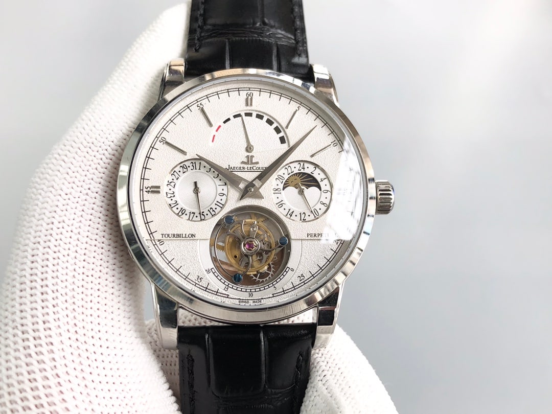 Jaeger-LeCoultre Watch With Original Packaging Box And Paper (1 of 9)