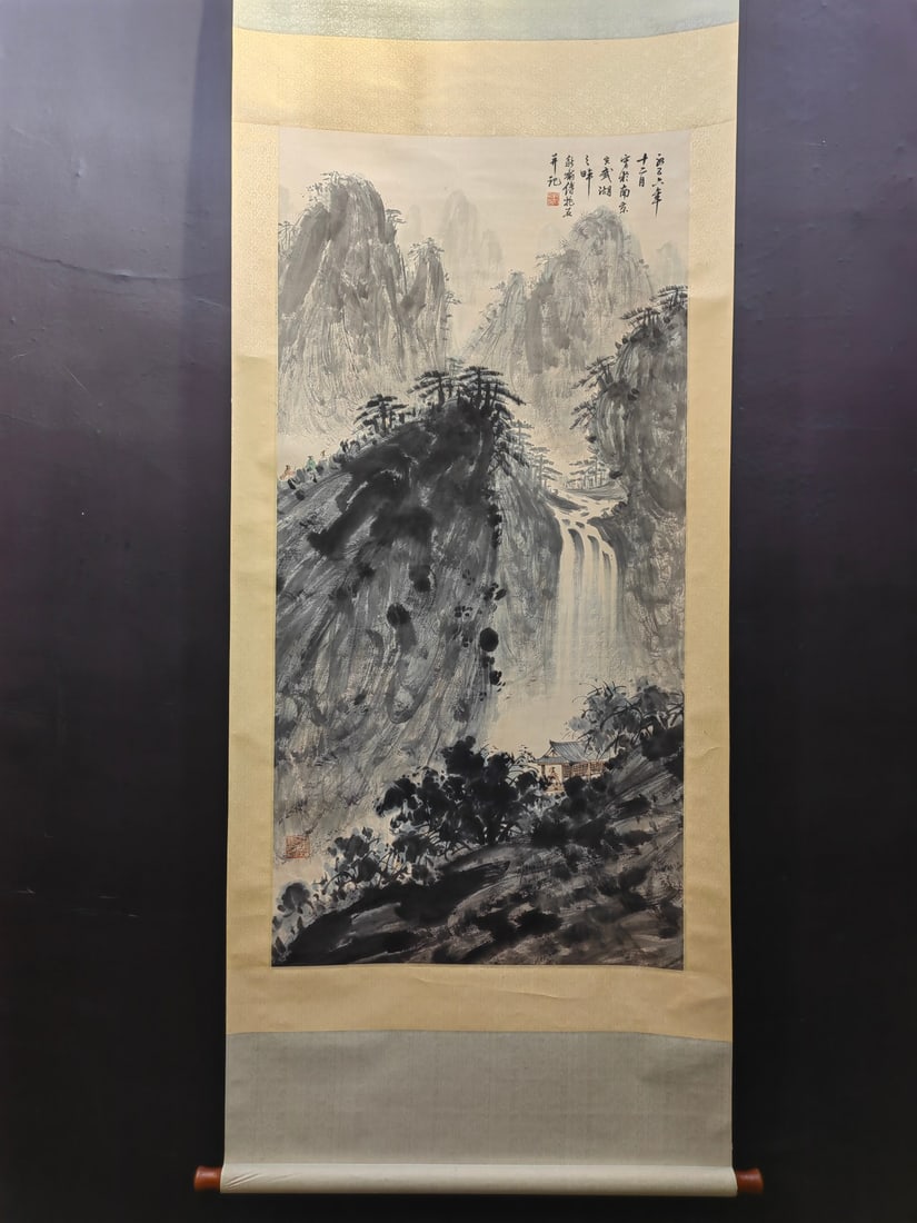 Fu Baoshi paper Landscape: Fu Baoshi, Landscape on Paper, 67.5 x 138.2.Provenance: Acquired in the 1930‘s by the Swedish Custom's officer Anderson in Canton.He returned back to Sweden in the late 1930's and the collection was
