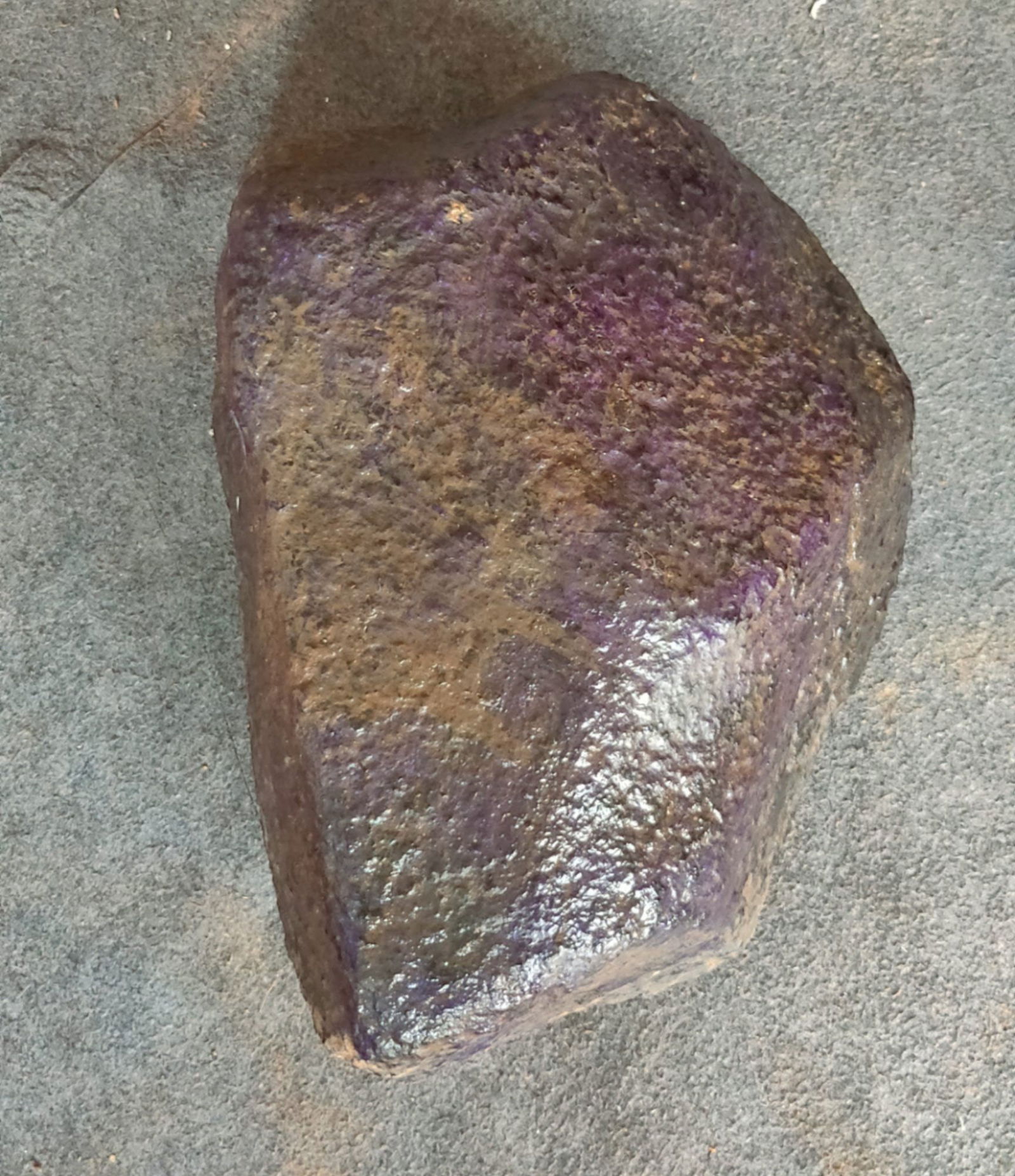 Jadeite gambling (1 of 8)