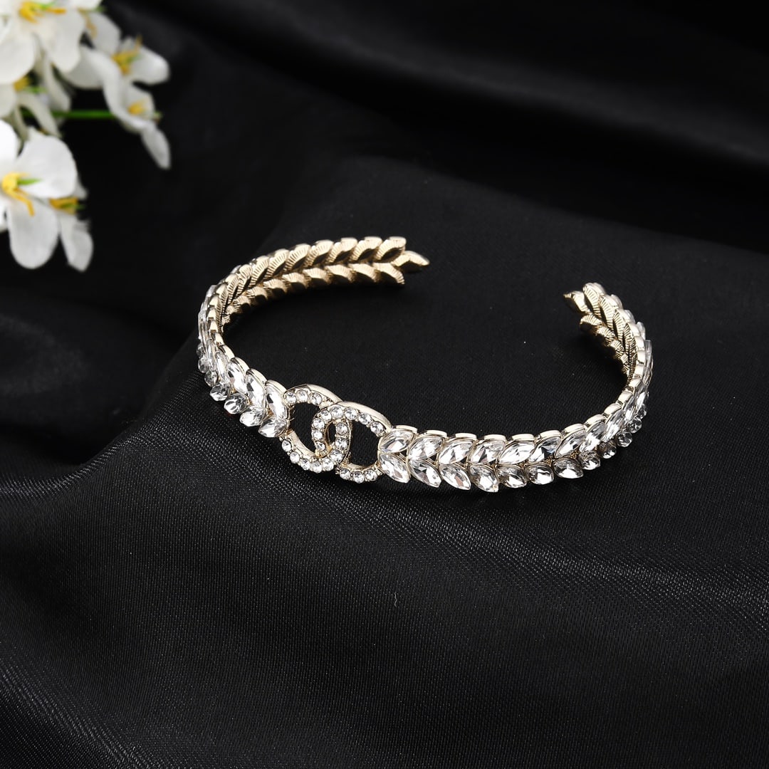 Chanel double C bracelet: The Chanel double C bracelet is exquisitely crafted in every detail. The design is absolutely stunning; it's incredibly beautiful, ethereal, and a must-have for any sophisticated young woman. We offer