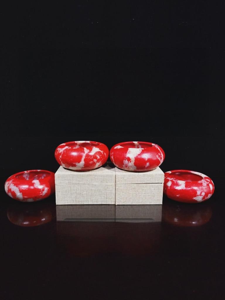 Chicken Blood Stone Brush Washer: The old chicken-blood stone brush washer measures 4.5 x 10 cm, weighs 254 g, and has a total weight of 1223 g. Provenance:Private collection from a professor in University College London. Our cooperat