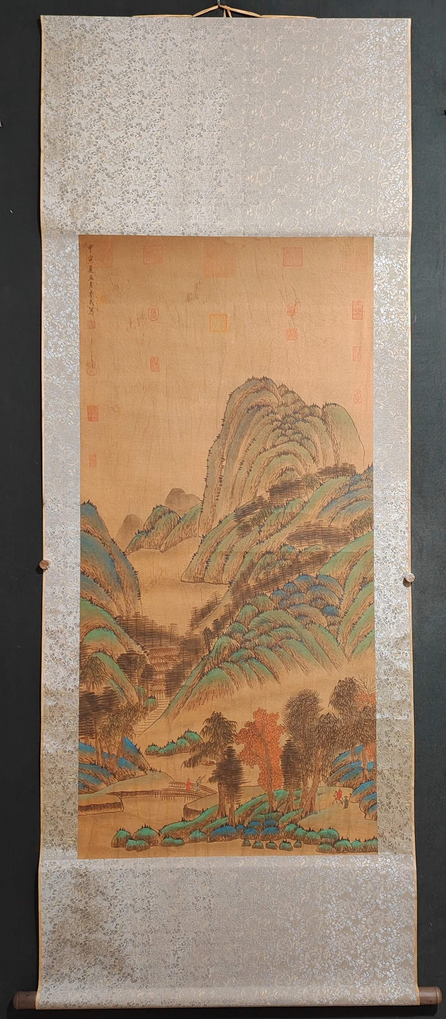 Li Chengshan Water: A hand-painted four-foot scroll painting by Li Cheng, depicting a landscape with one subject and one object. Actual product photographed. Material: Silk. Mounting dimensions: 200cm ?? 78cm. Painting c