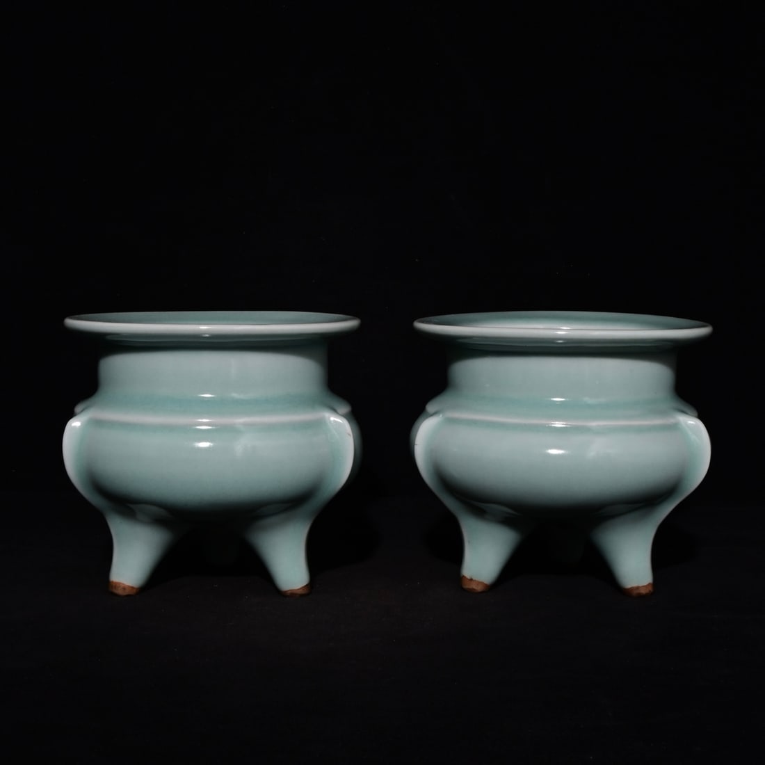 A celadon-glazed tripod incense burner from the Longquan kiln during the Song Dynasty. (1 of 8)