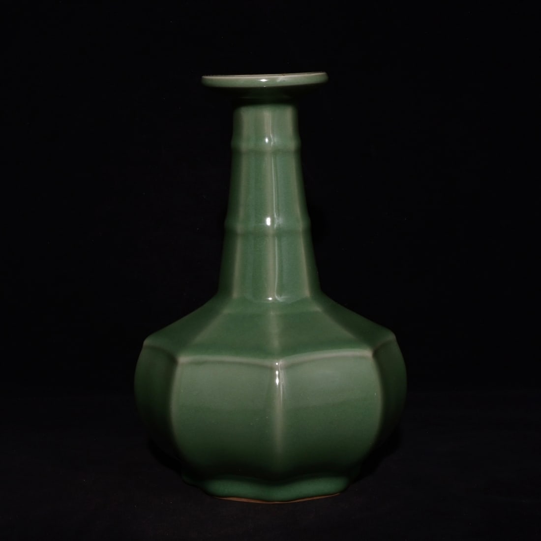Song Dynasty Longquan ware plum-green glazed octagonal vase (1 of 7)