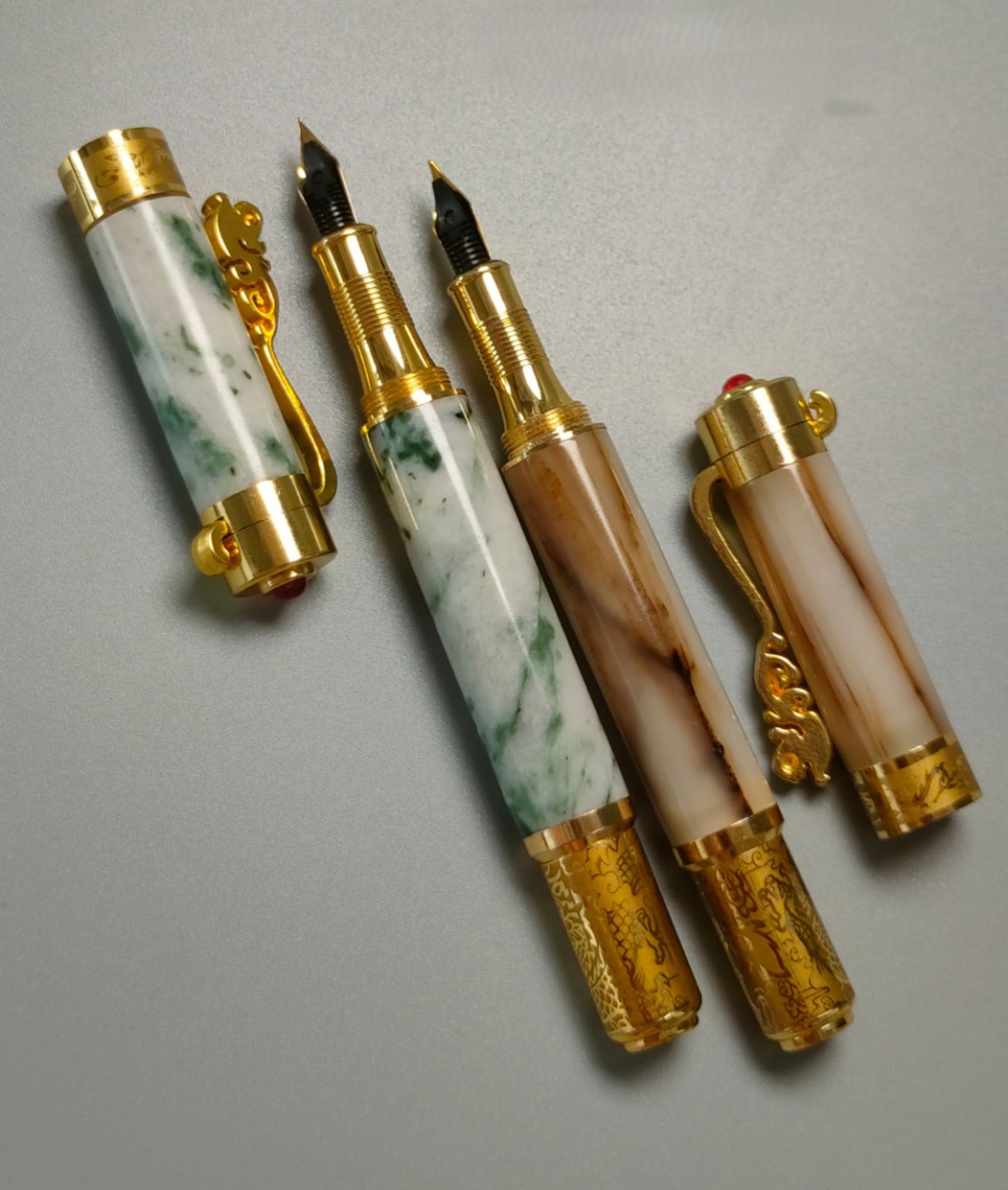 Silver-gilt fountain pen inlaid with top-grade jade (1 of 9)